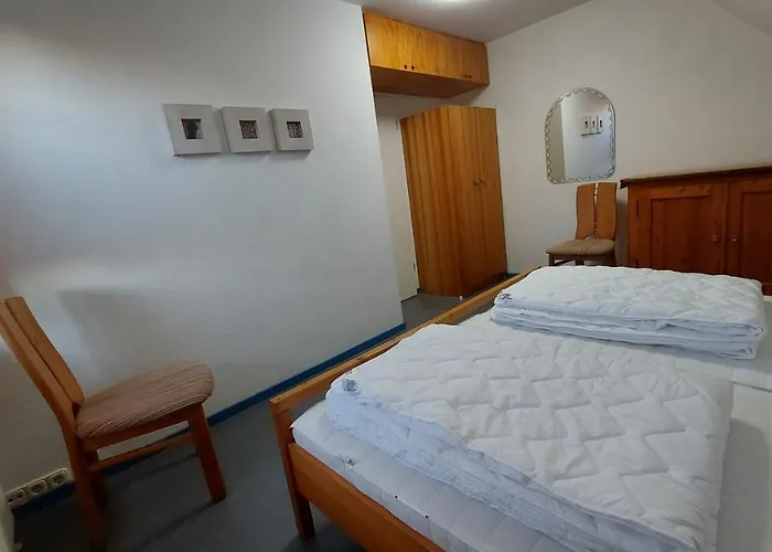 Haus Nika In * 卡罗利嫩西尔